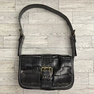 Vintage Hype Black Embossed Leather Bag